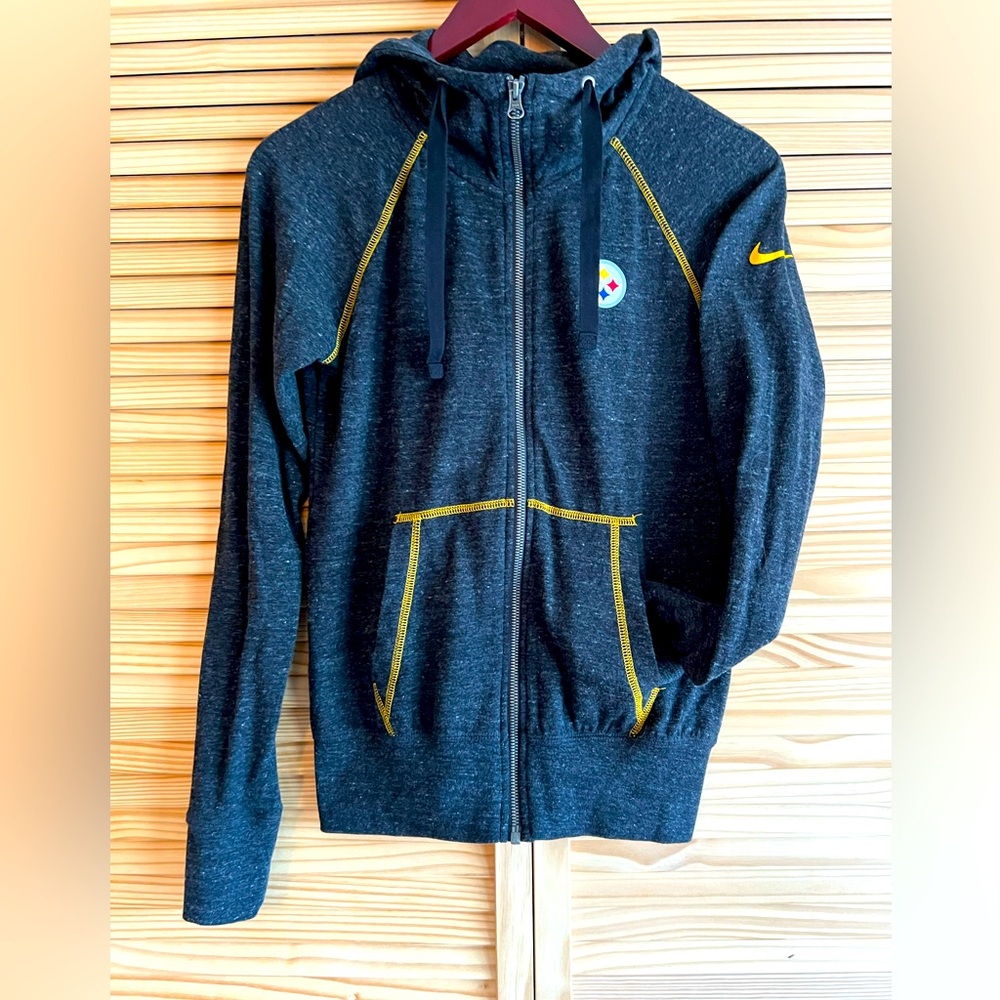 Nike and NFL Women’s Steelers Full Zip Hoodie Size XS Lightweight Cotton